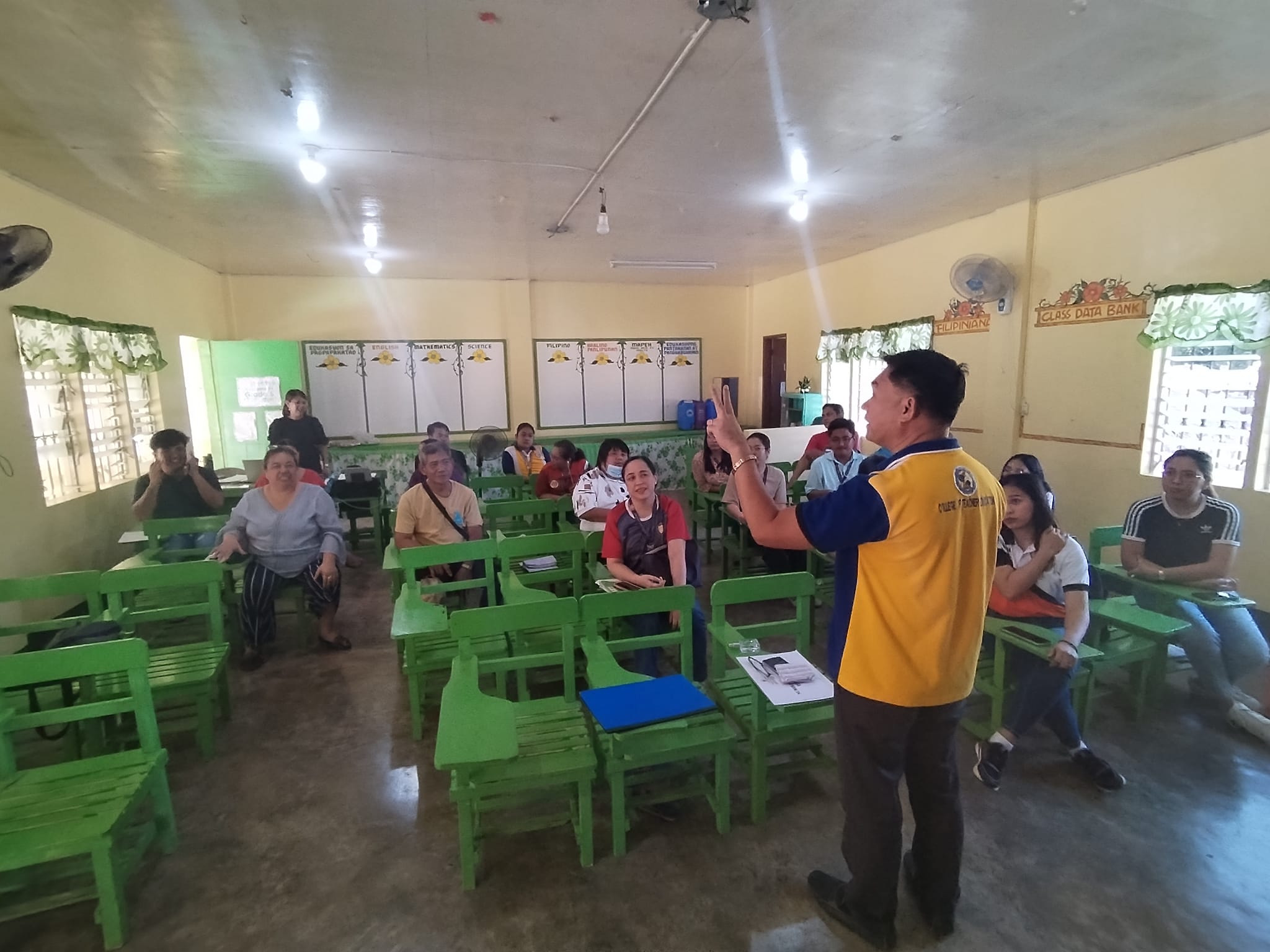 401104271_10231363050235502_1005734233333196264_n (1)